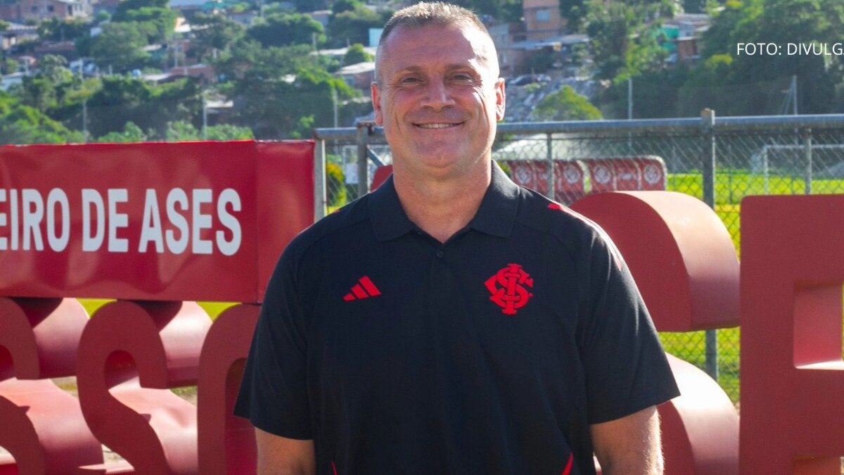 Coordenador da base se posiciona sobre o momento do Celeiro de Ases