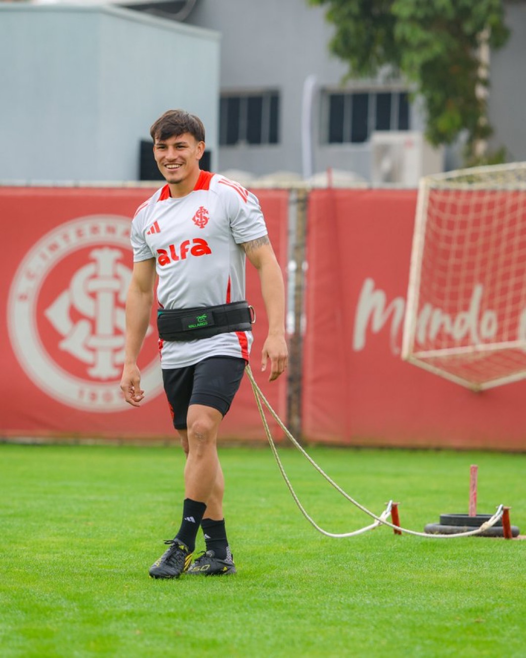 A grande notícia envolvendo o lateral Alexandro Bernabei