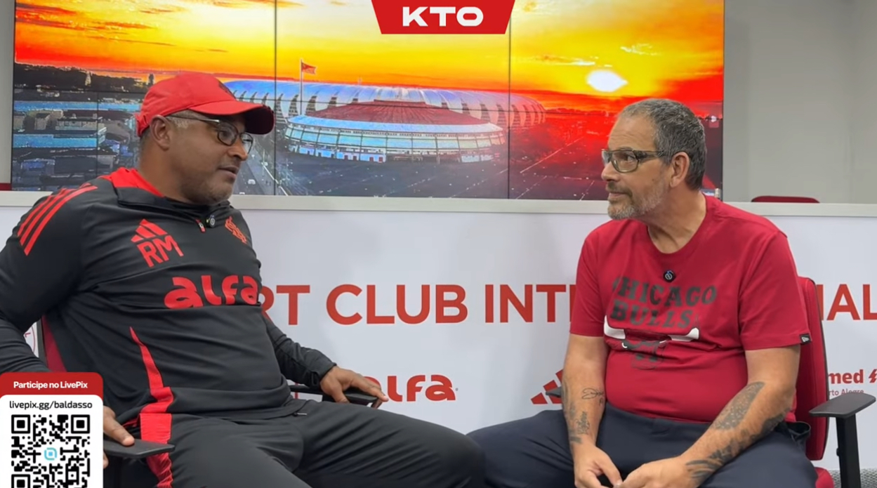 Repórter faz Roger Machado se emocionar e abrir o coração