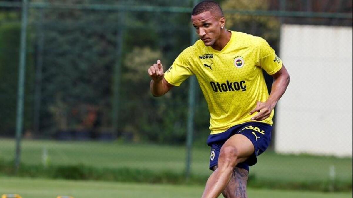 Os times que estão interessados em Rodrigo Becão, zagueiro especulado no Inter