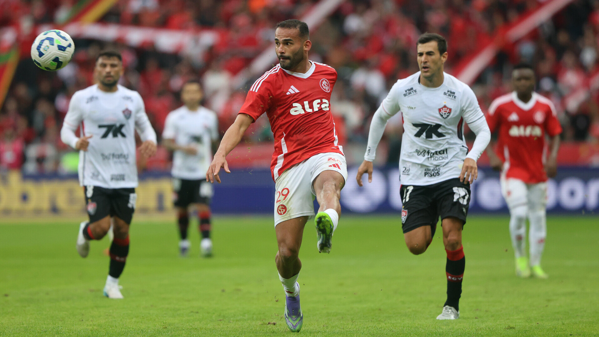 Jornalista francês faz revelação envolvendo Thiago Maia e Marquinhos, do PSG