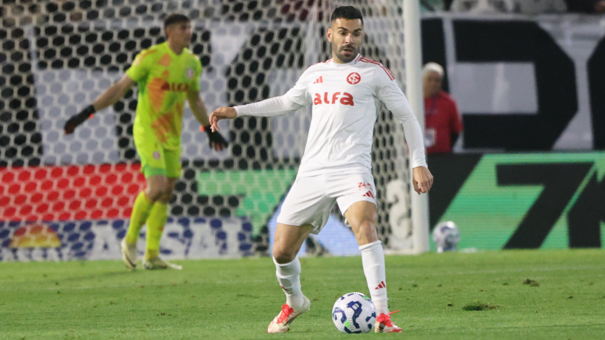 Bruno Henrique aponta o que o Inter precisa fazer para eliminar o Flamengo