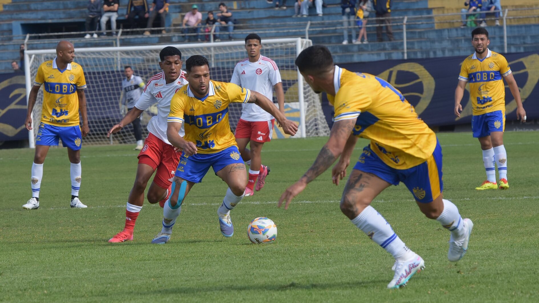 A goleada sofrida pelo Inter que aumentou as críticas da torcida