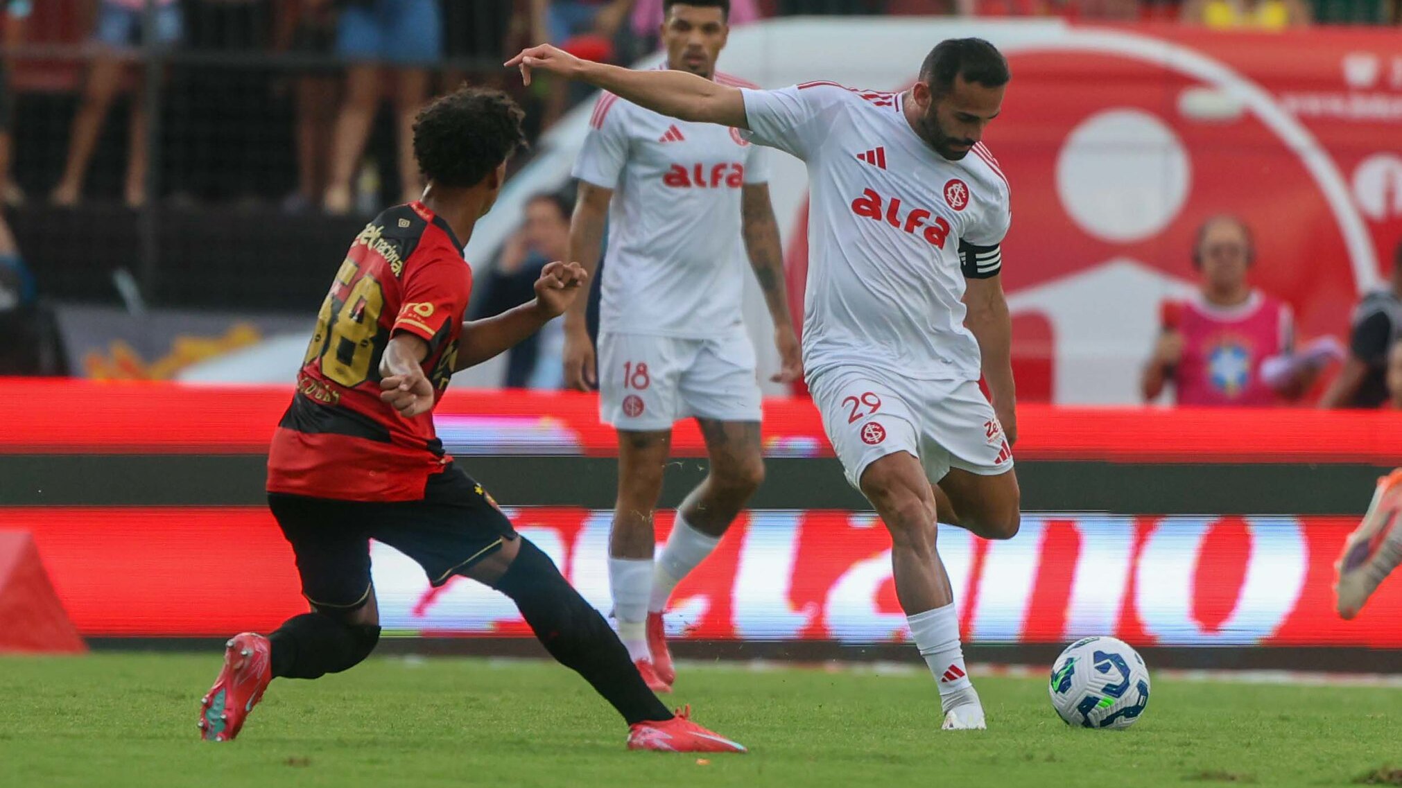 Saiba onde assistir a partida entre Inter e Sport pelo Brasileirão