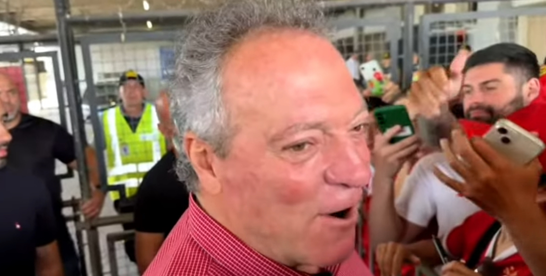 Abel Braga desembarca em Porto Alegre e assume o Inter: missão é salvar o clube do rebaixamento