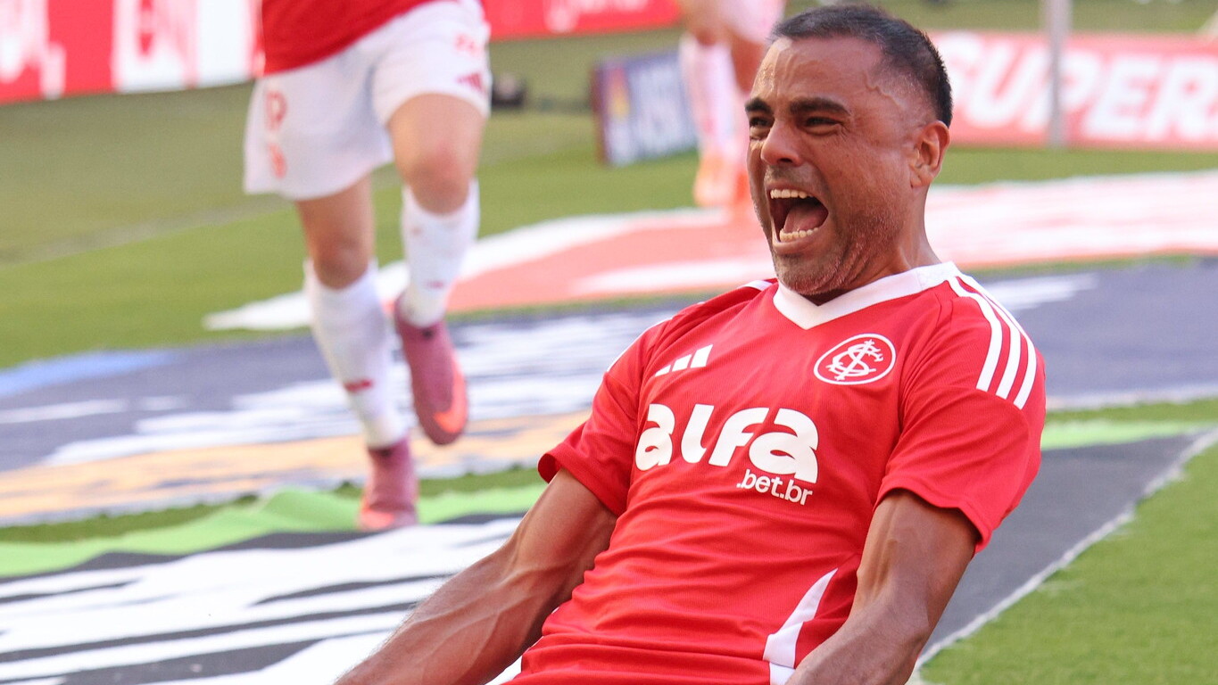 Gabriel Mercado exalta Abel Braga e faz pedido ao Inter