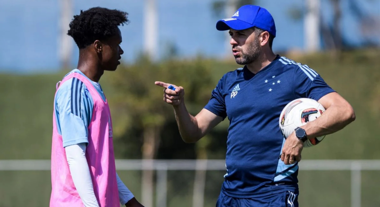 Ex-Cruzeiro é alvo do Inter e tem força no bastidor