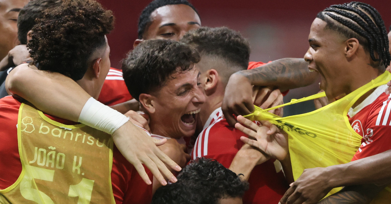 Autor do gol da vitória, Diego Coser se emociona e celebra sonho realizado no Inter