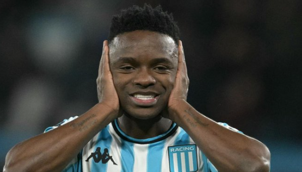 Carbonero se despede do Racing com mensagem emocionante: “Esta camisa ficará para sempre no meu caminho”