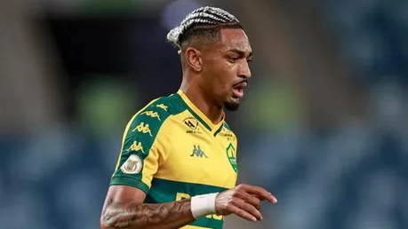 Os motivos que levam o Inter a contratar atacante do Cuiabá