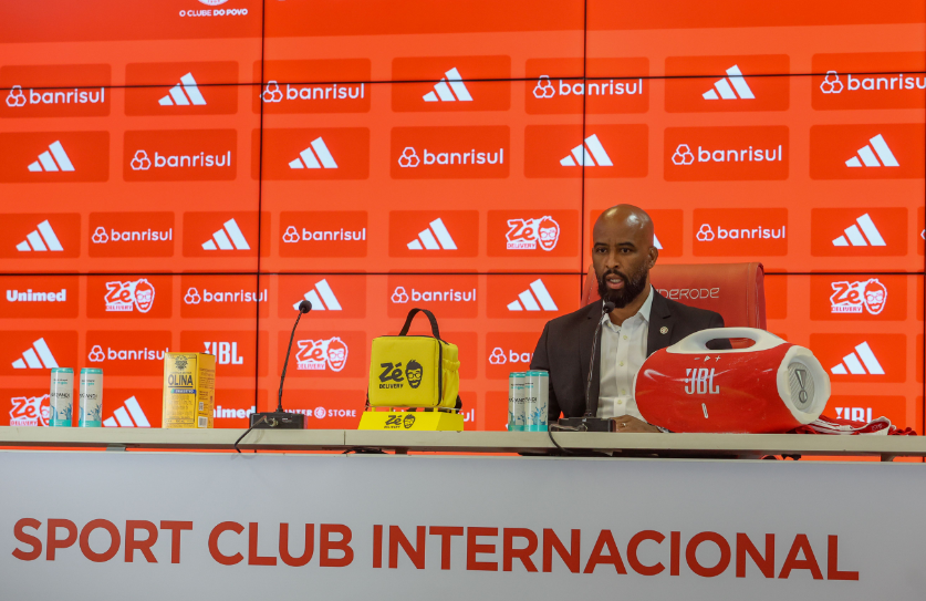 Inter pode mexer os pauzinhos nos bastidores e tirar lateral do rival