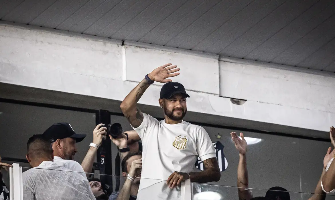 Menos de 700 minutos separam Neymar da Seleção Brasileira