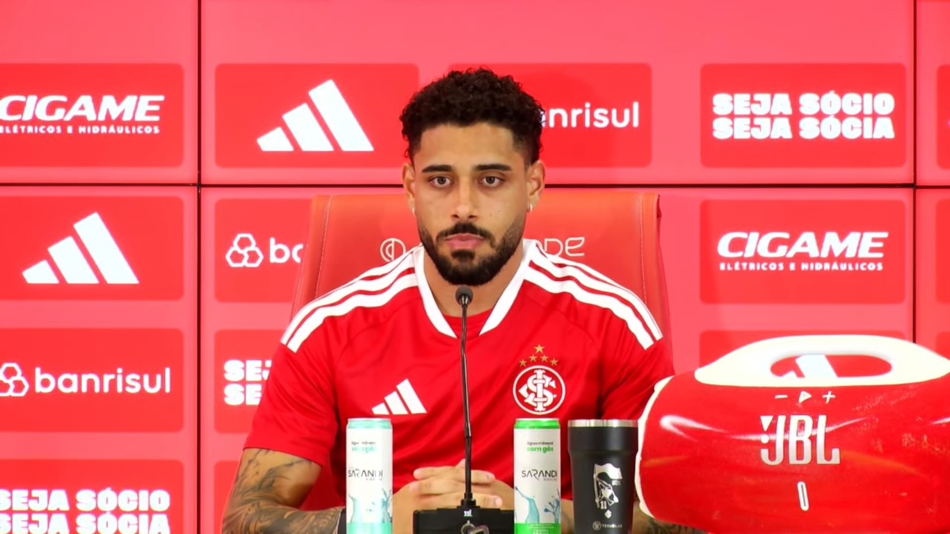 Apresentado no Inter, Matheus Bahia fala sobre disputa com Bernabei e revela informação contratual