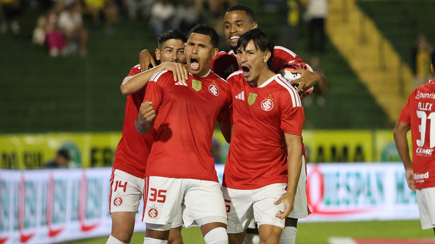 Inter vence o Ypiranga e praticamente garante vaga na final do Gauchão