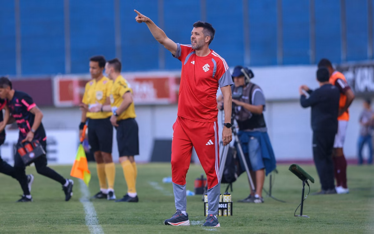 Paulo Pezzolano pode ter importantes retornos no Internacional