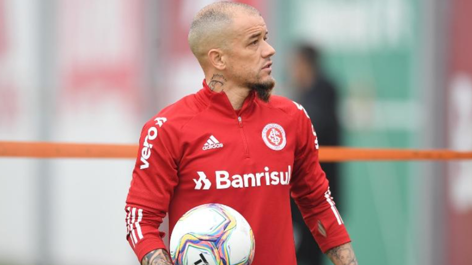 D’Alessandro é “eleito” o maior estrangeiro do futebol brasileiro