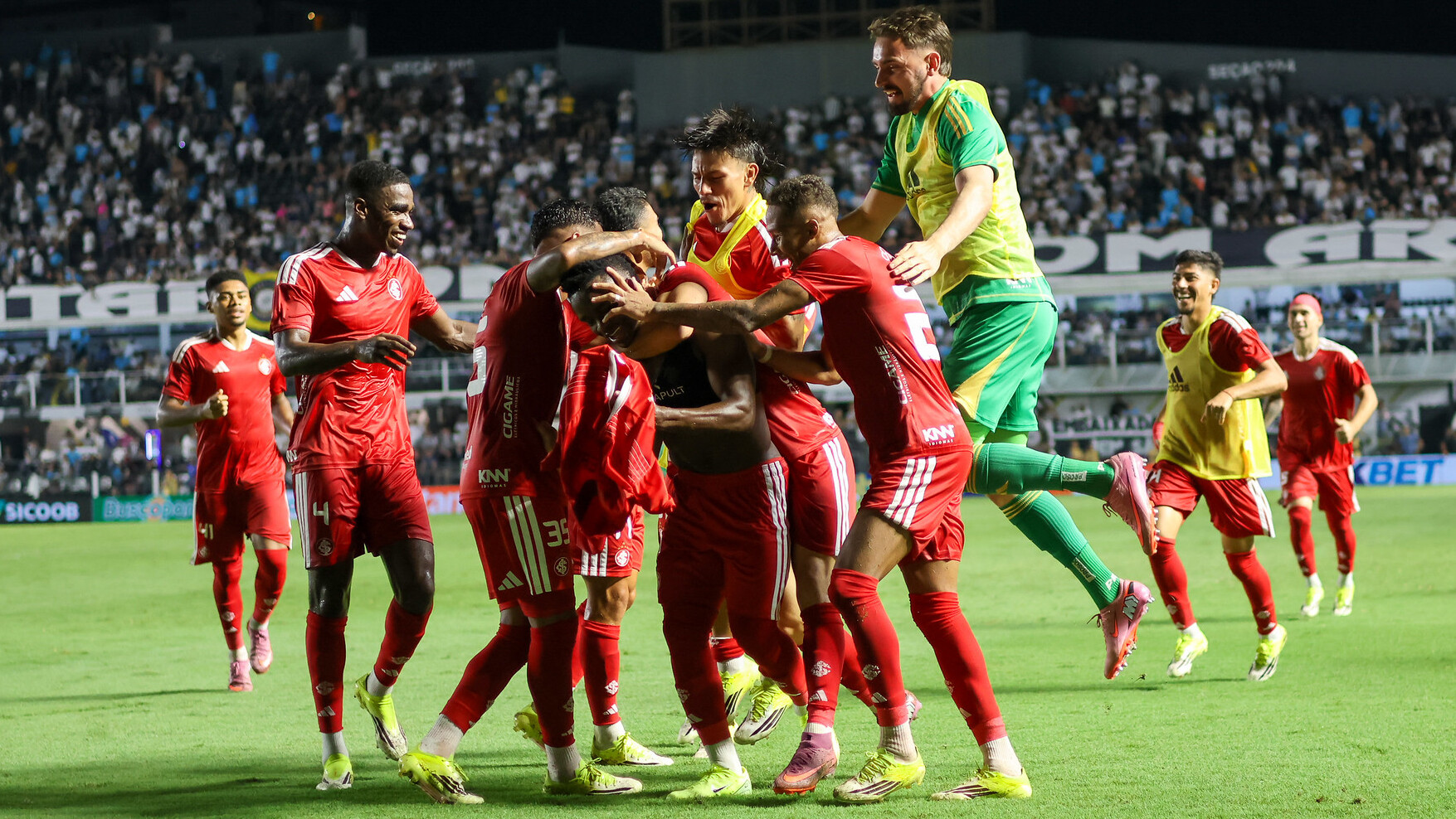 Os principais detalhes da primeira vitória do Inter no Brasileirão