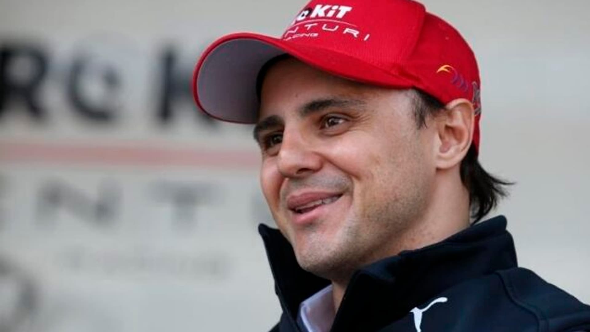 Ídolo do automobilismo, Felipe Massa comprou time que joga de vermelho