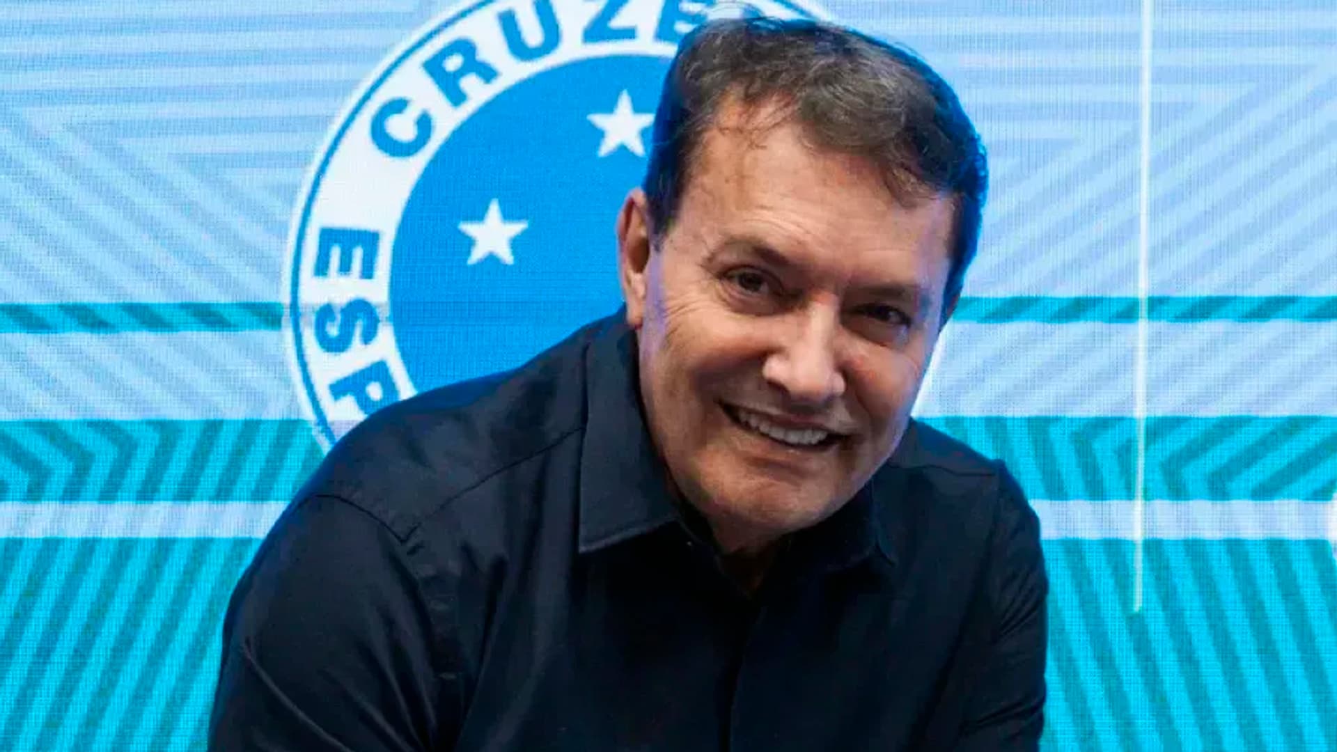 Enquanto Inter sofre com pouco dinheiro, Cruzeiro define valor para gastar na próxima janela
