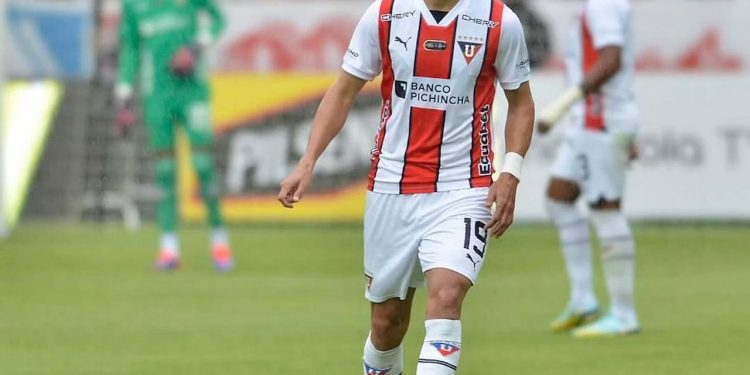 Existe chance alex arce chegar