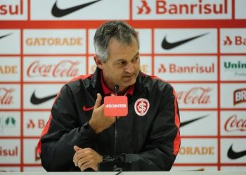 Lisca admite contrário estrangeiros inter