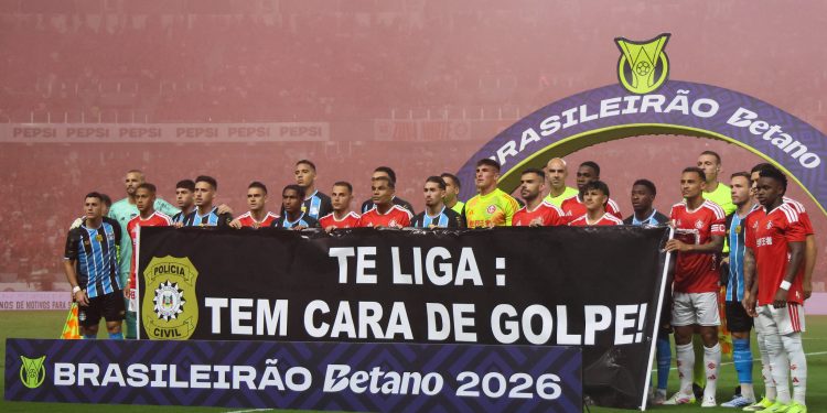 Enganar enamorado golpista tentou ludibriar