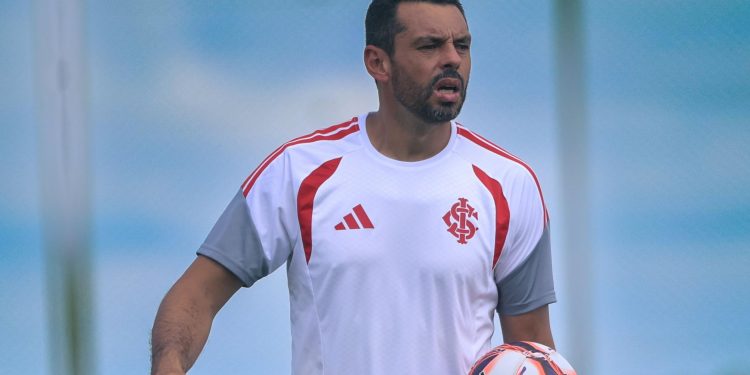 Inter perdeu treinado auxiliar pezzolano