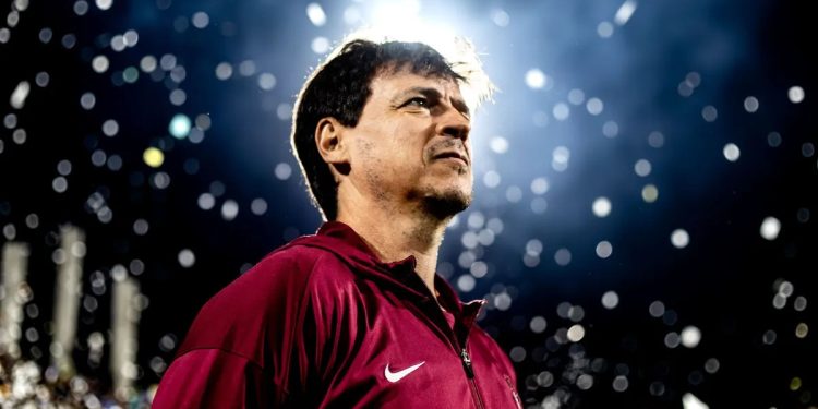 Corinthians pediram fernando diniz enfrentar