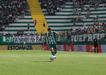 Histórico inter enfrentando chapecoense arena