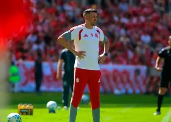 Série afirma pezzolano está pressionado