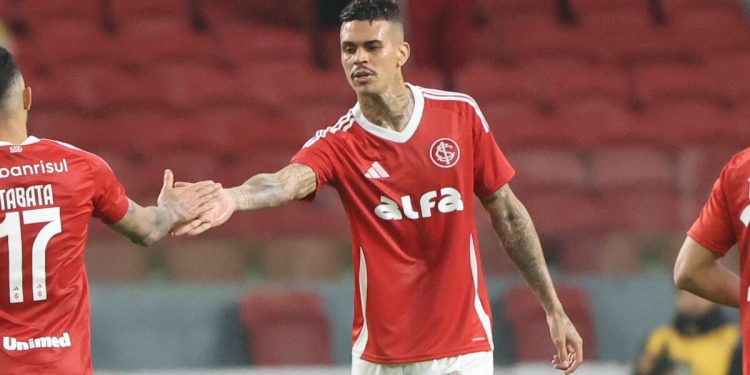Série anuncia volante richard inter
