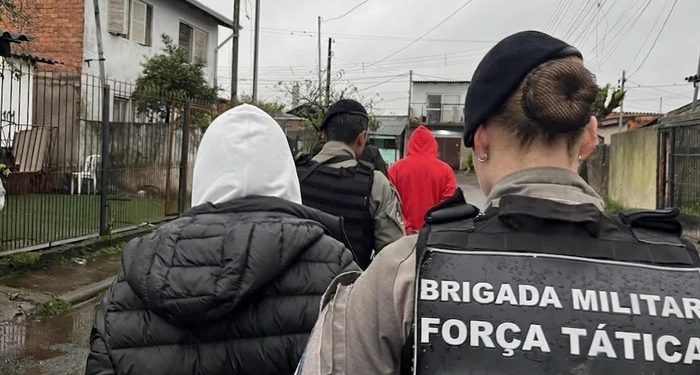 Torcedores suspeitos agressão grenal responderão