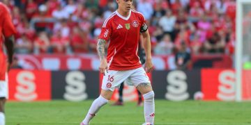 Volante ronaldo ganhando espaço inter