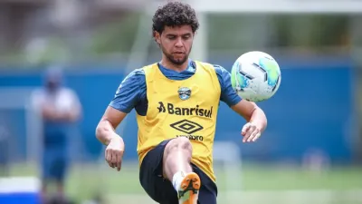 Cria inter virou auxiliar lateral