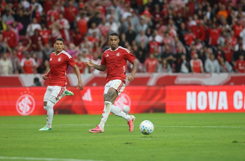 Eduardo baptista exalta crescimento alerrandro