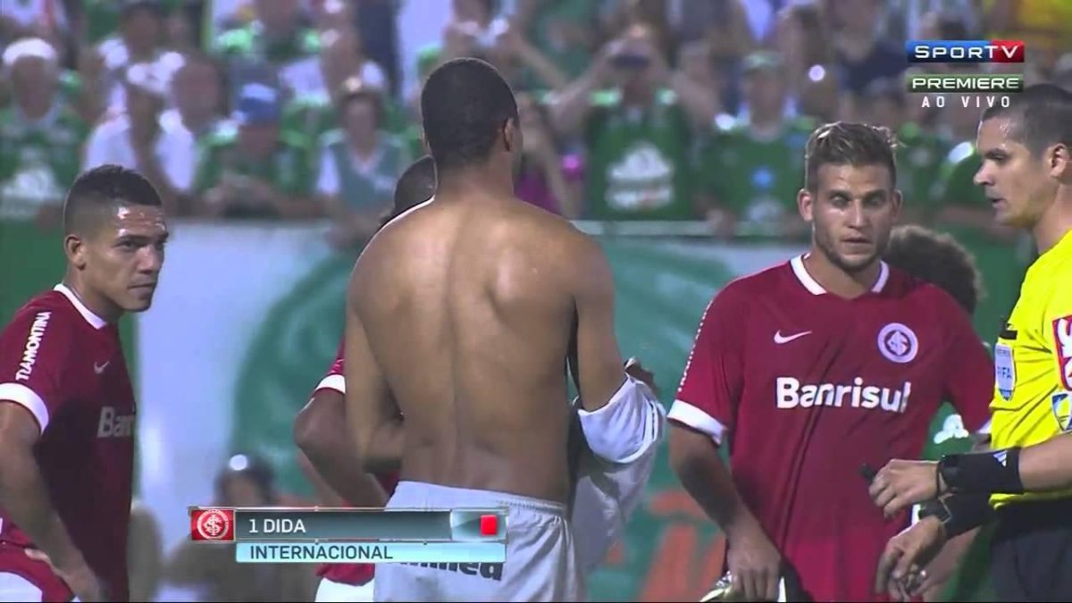 Goleiro dida matheus cunha expulso