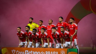 Zagueiro inter dúvida grenal