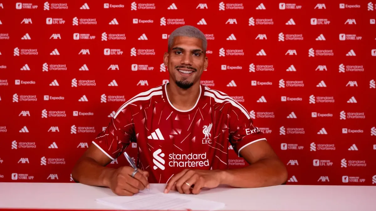Zagueiro uruguaio liverpool cravou internacional